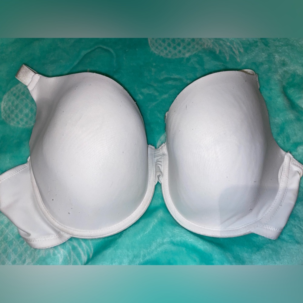 Secret treasures bra. Size 42D